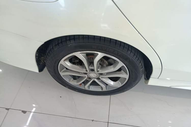 Used Mercedes-Benz C-Class 2016 C 180 L Sport Edition Exterior 5