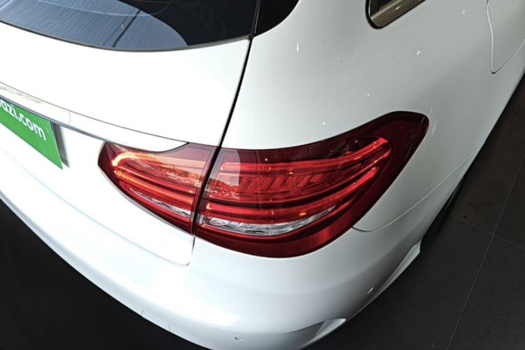 Used Mercedes-Benz C-Class 2016 C 180 Estate Exterior 6