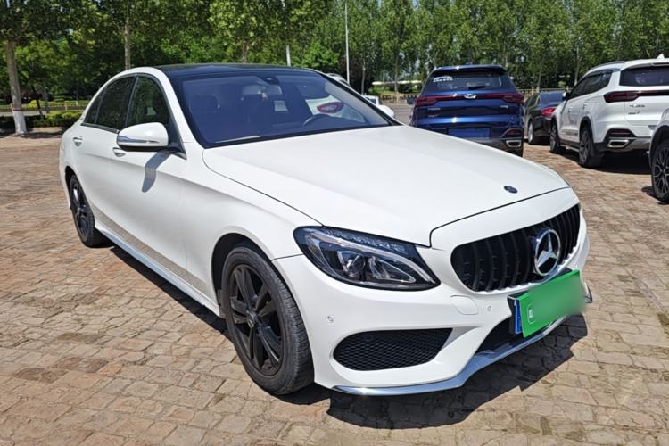 Used Mercedes-Benz C-Class 2016 C 200 L Sport Edition Front Right 45 Deg