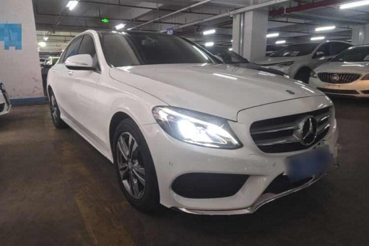 Used Mercedes-Benz C-Class 2016 C 200 L Sport Edition Front Right 45 Deg