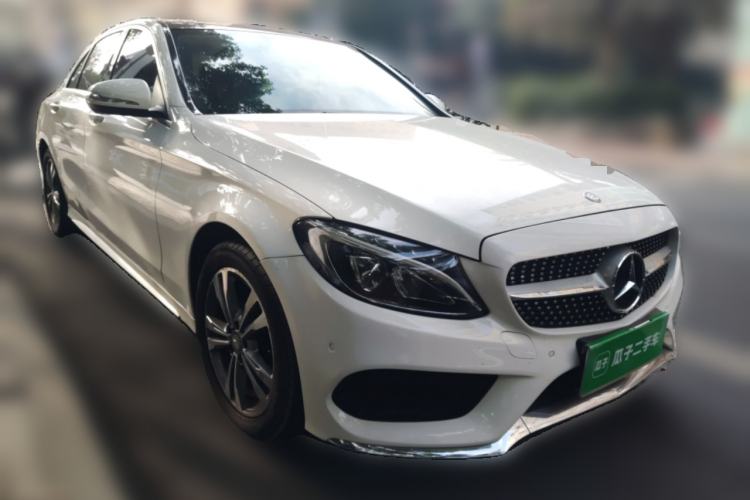 Used Mercedes-Benz C-Class 2016 C 200 L Sport Edition Front Right 45 Deg