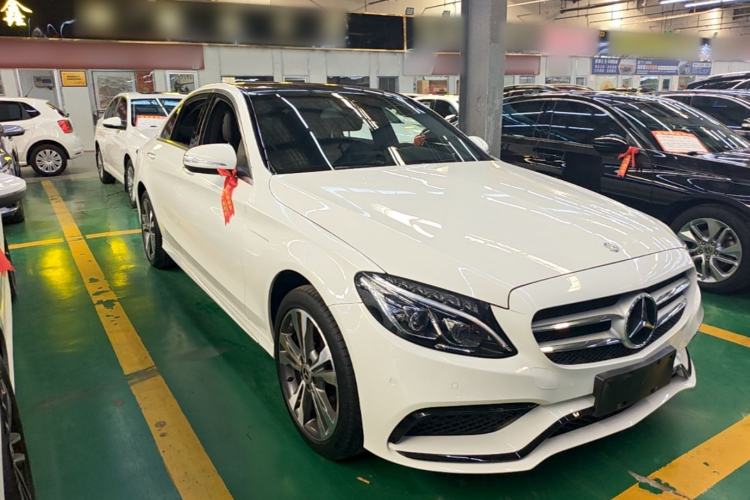 Used Mercedes-Benz C-Class 2016 C 200 L 4MATIC Sport Edition Front Right 45 Deg