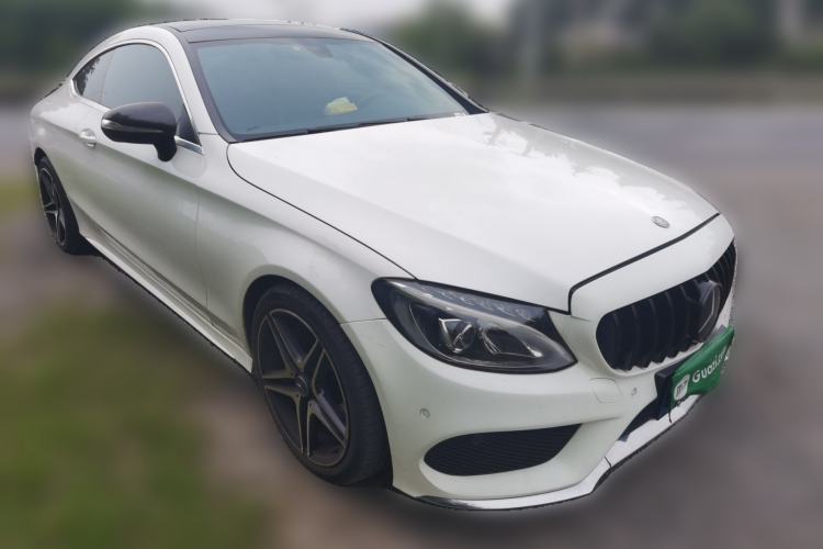 Used Mercedes-Benz C-Class 2016 C 200 Coupe Front Right 45 Deg