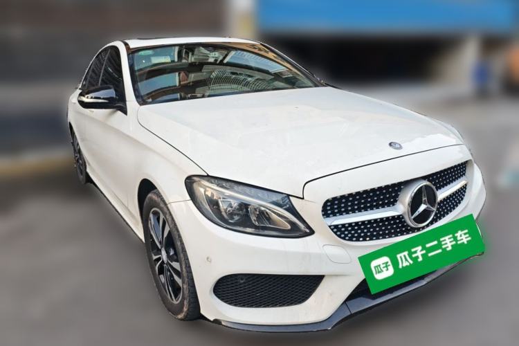 Used Mercedes-Benz C-Class 2016 C 200 Sport Edition Front Right 45 Deg