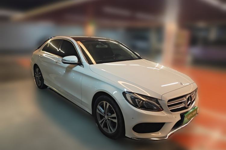 Used Mercedes-Benz C-Class 2016 C 200 L Sport Edition Front Right 45 Deg