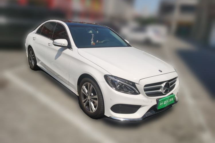 Used Mercedes-Benz C-Class 2016 C 200 L Sport Edition Front Right 45 Deg