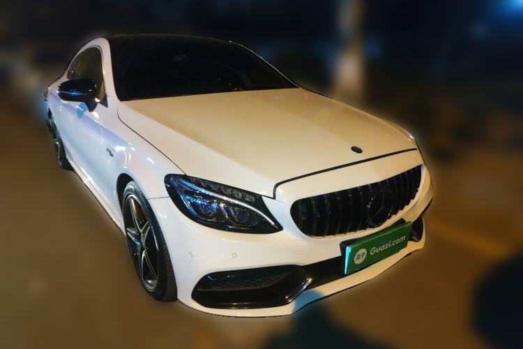 Used Mercedes-Benz C-Class 2016 C 200 Coupe Front Right 45 Deg