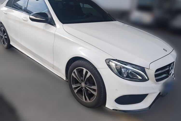 Used Mercedes-Benz C-Class 2016 C 200 Sport Edition Front Right 45 Deg