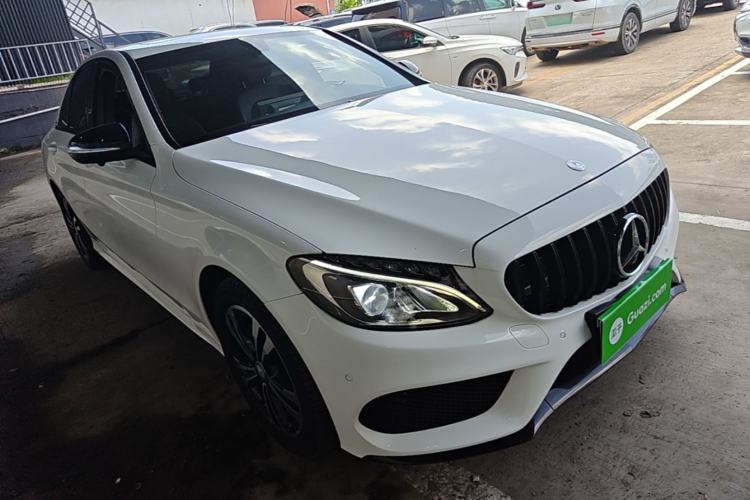 Used Mercedes-Benz C-Class 2016 C 200 Sport Edition Front Right 45 Deg