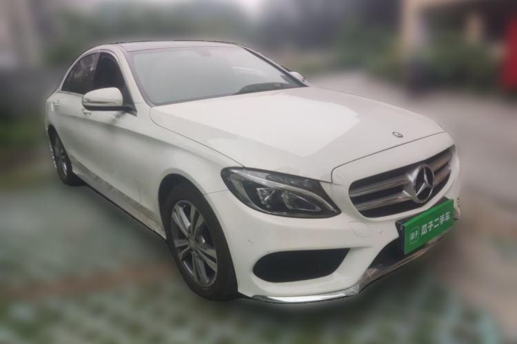 Used Mercedes-Benz C-Class 2016 C 200 L Sport Edition Front Right 45 Deg