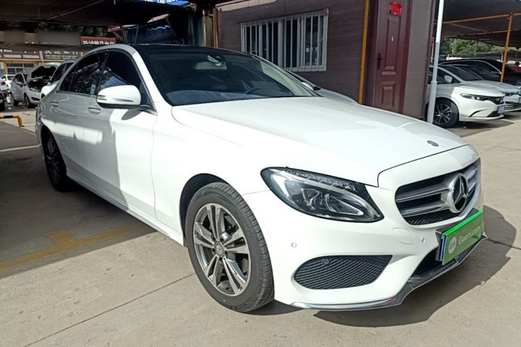 Used Mercedes-Benz C-Class 2016 C 200 L Sport Edition Front Right 45 Deg