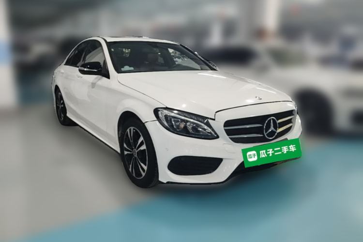 Used Mercedes-Benz C-Class 2016 C 200 Sport Edition Front Right 45 Deg