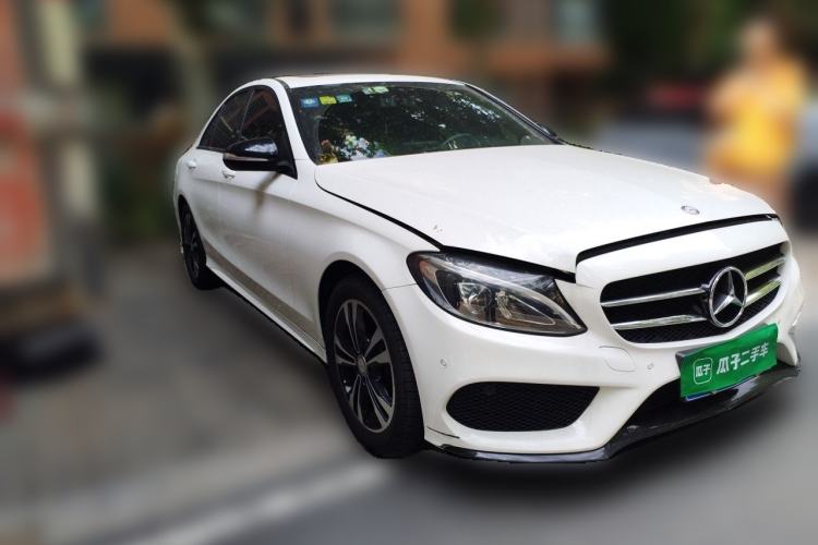 Used Mercedes-Benz C-Class 2016 C 200 Sport Edition Front Right 45 Deg