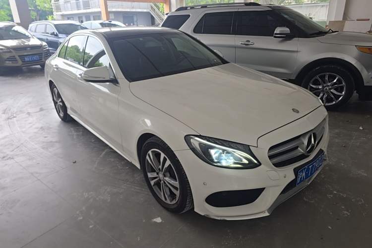 Used Mercedes-Benz C-Class 2016 C 200 L Sport Edition Front Right 45 Deg