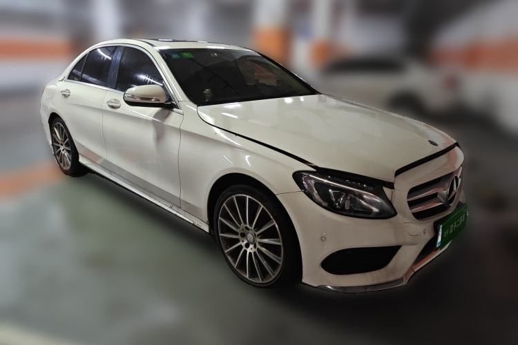 Used Mercedes-Benz C-Class 2016 C 180 L Front Right 45 Deg