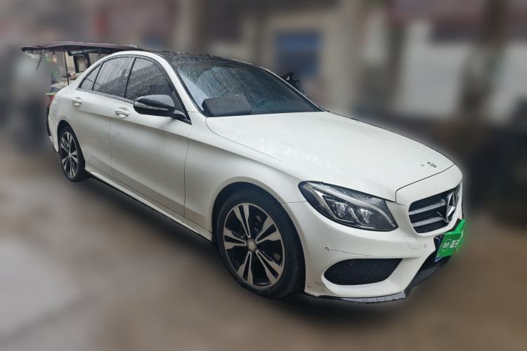Used Mercedes-Benz C-Class 2016 C 200 Sport Edition 4MATIC Front Right 45 Deg