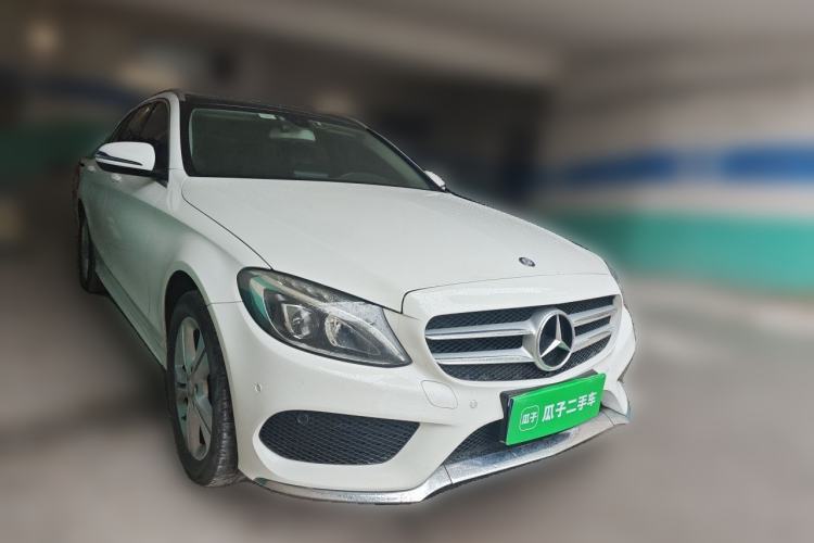 Used Mercedes-Benz C-Class 2016 C 180 Estate Front Right 45 Deg