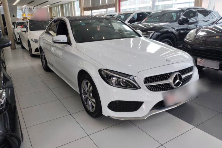 Used Mercedes-Benz C-Class 2016 C 200 L Sport Edition Front Right 45 Deg