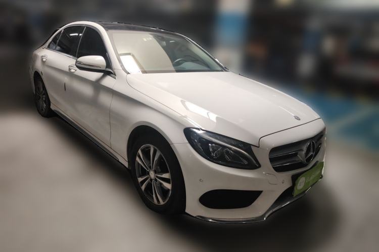 Used Mercedes-Benz C-Class 2016 C 200 L Sport Edition Front Right 45 Deg