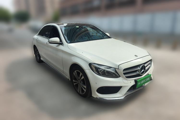 Used Mercedes-Benz C-Class 2016 C 200 L Sport Edition Front Right 45 Deg