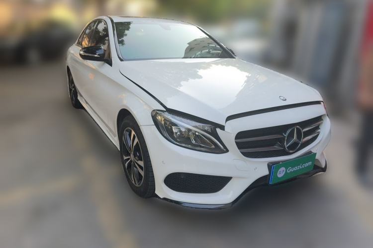 Used Mercedes-Benz C-Class 2016 C 200 Sport Edition Front Right 45 Deg