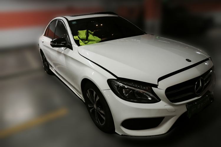 Used Mercedes-Benz C-Class 2016 C 200 Sport Edition Front Right 45 Deg