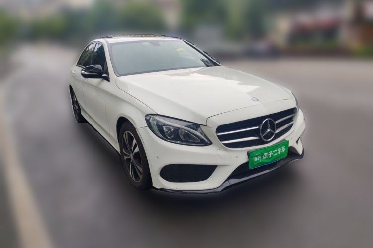 Used Mercedes-Benz C-Class 2016 C 200 Sport Edition Front Right 45 Deg