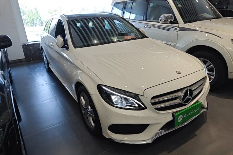 Used Mercedes-Benz C-Class 2016 C 180 Estate Front Right 45 Deg