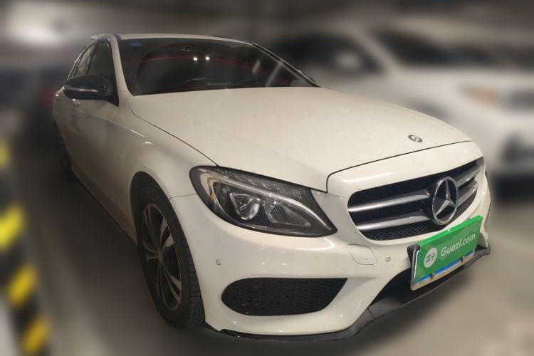 Used Mercedes-Benz C-Class 2016 C 200 Sport Edition Front Right 45 Deg
