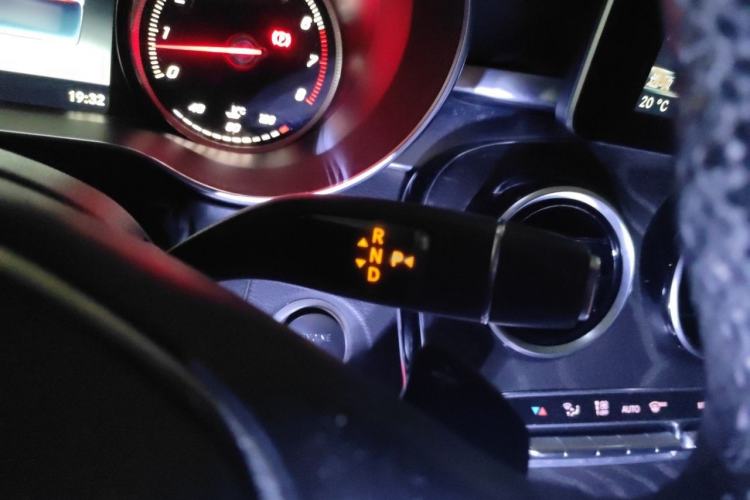Used Mercedes-Benz C-Class 2016 C 200 L Sport Edition Gear Lever