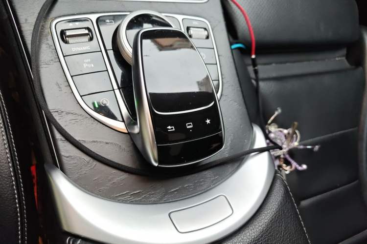 Used Mercedes-Benz C-Class 2016 C 200 L Sport Edition Gear Lever