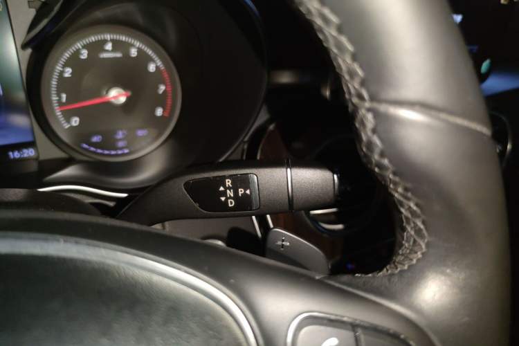 Used Mercedes-Benz C-Class 2016 C 180 L Gear Lever