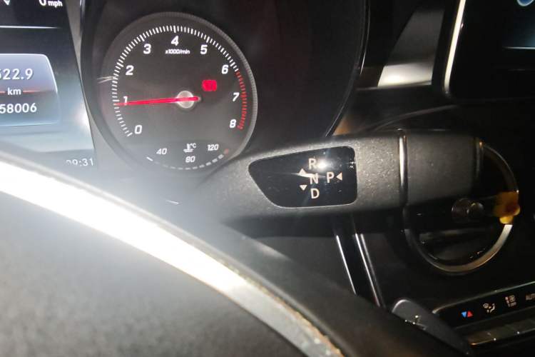 Used Mercedes-Benz C-Class 2016 C 200 L Sport Edition Gear Lever