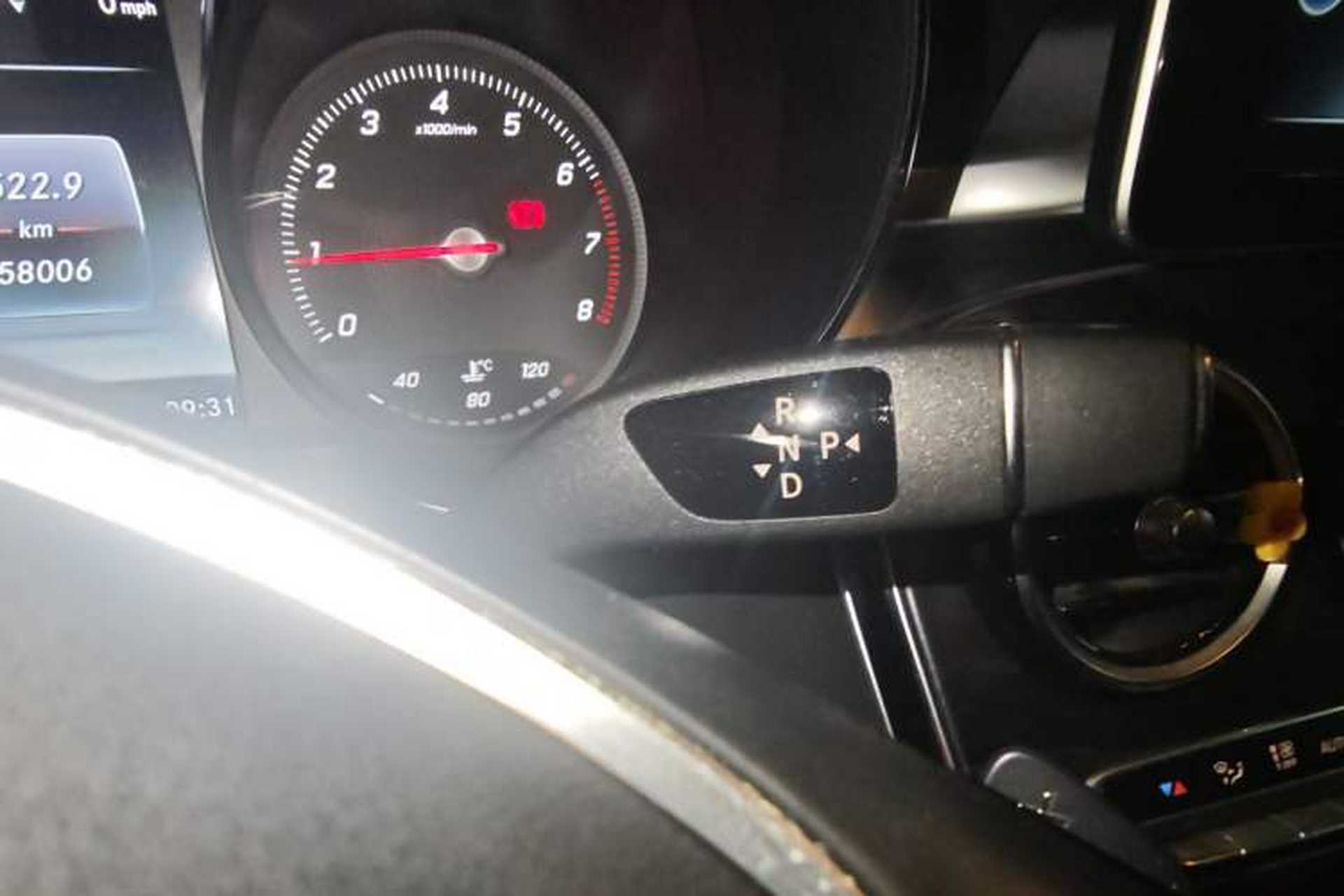 Used Mercedes-Benz C-Class 2016 C 200 L Sport Edition Gear Lever