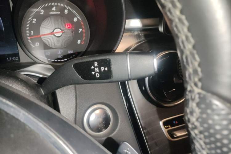 Used Mercedes-Benz C-Class 2016 C 200 L Sport Edition Gear Lever