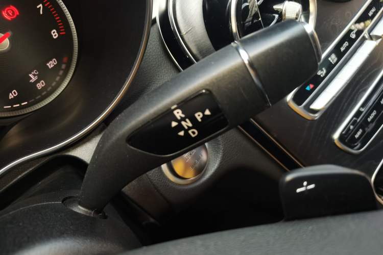 Used Mercedes-Benz C-Class 2016 C 180 L Sport Edition Gear Lever