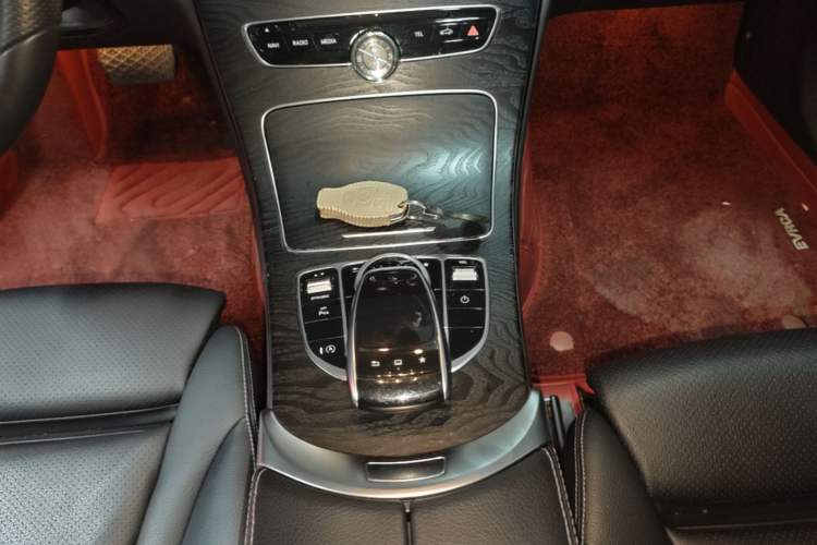 Used Mercedes-Benz C-Class 2016 C 200 L Sport Edition Gear Lever