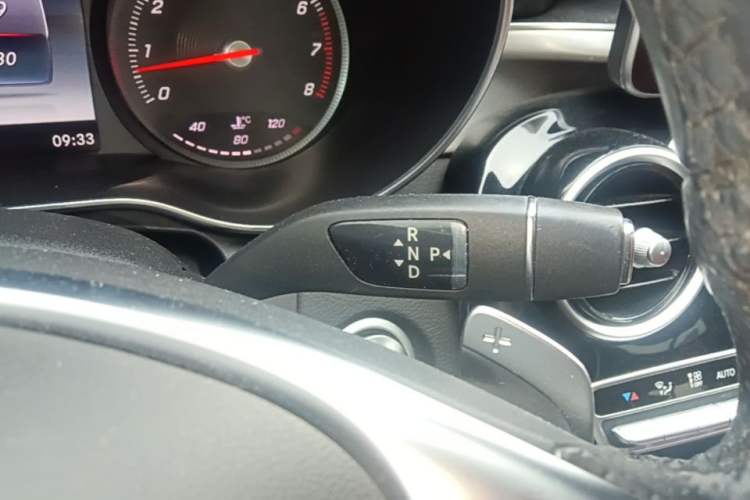 Used Mercedes-Benz C-Class 2016 C 200 Sport Edition Gear Lever