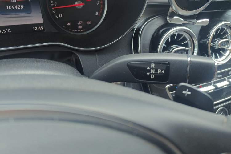 Used Mercedes-Benz C-Class 2016 C 200 L Sport Edition Gear Lever