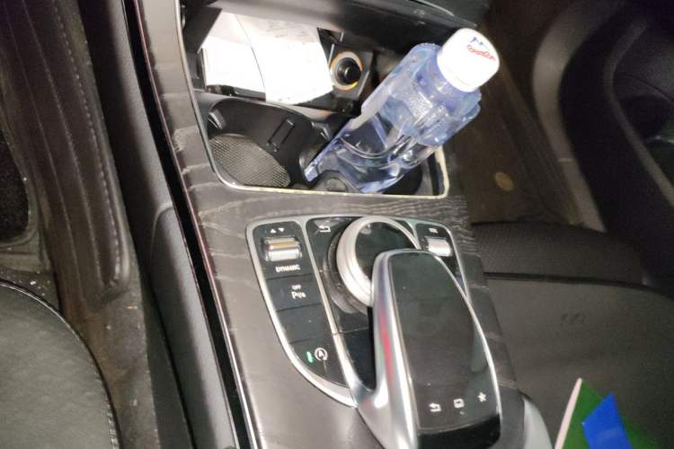 Used Mercedes-Benz C-Class 2016 C 200 L Sport Edition Gear Lever