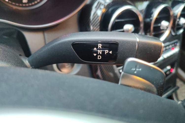 Used Mercedes-Benz C-Class 2016 C 200 Sport Edition Gear Lever