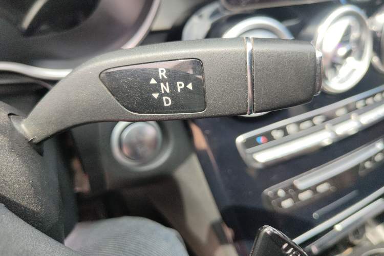 Used Mercedes-Benz C-Class 2016 C 200 Sport Edition Gear Lever