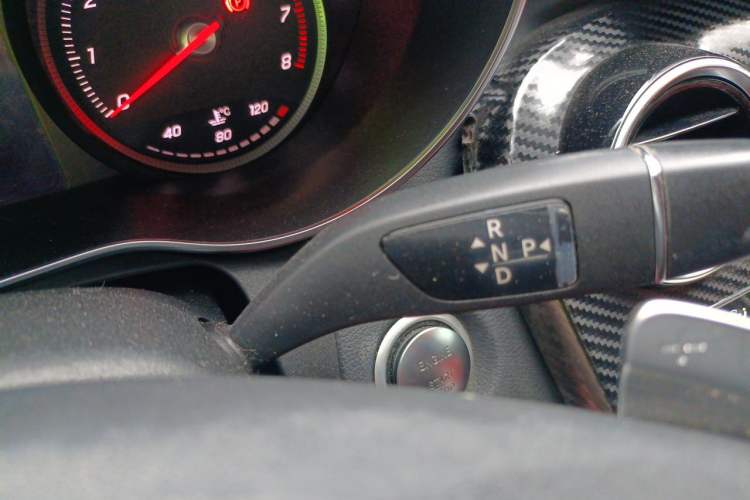 Used Mercedes-Benz C-Class 2016 C 200 Sport Edition Gear Lever