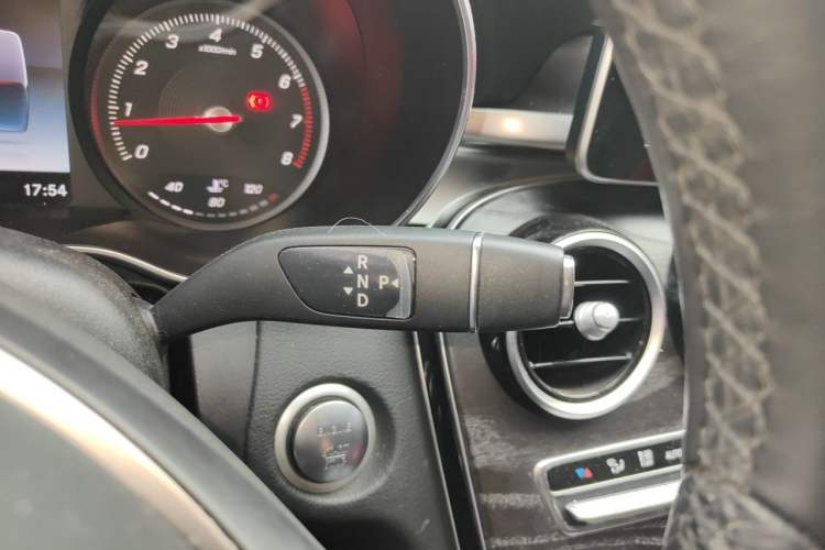 Used Mercedes-Benz C-Class 2016 C 200 L Sport Edition Gear Lever