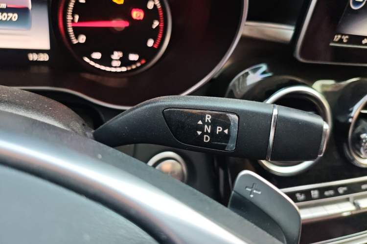 Used Mercedes-Benz C-Class 2016 C 200 Sport Edition Gear Lever