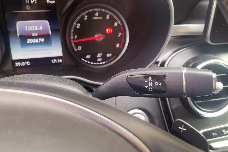 Used Mercedes-Benz C-Class 2016 C 200 L Sport Edition Gear Lever