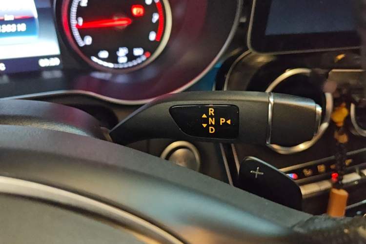 Used Mercedes-Benz C-Class 2016 C 200 L Sport Edition Gear Lever