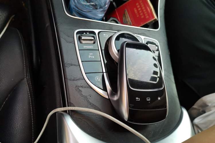Used Mercedes-Benz C-Class 2016 C 180 L Sport Edition Gear Lever