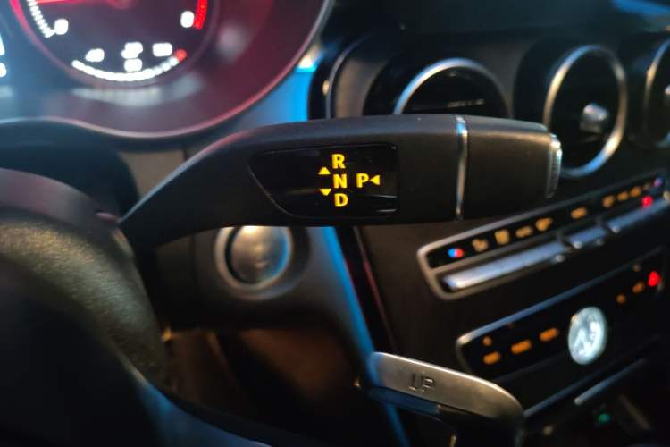 Used Mercedes-Benz C-Class 2016 C 200 L Sport Edition Gear Lever