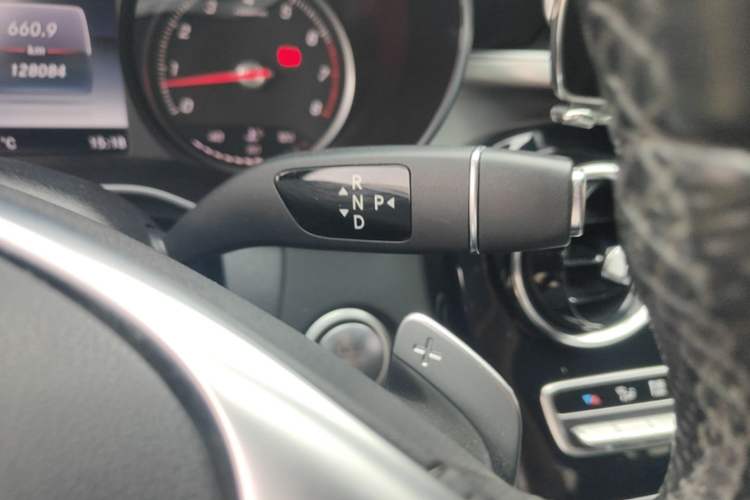 Used Mercedes-Benz C-Class 2016 C 200 Sport Edition Gear Lever